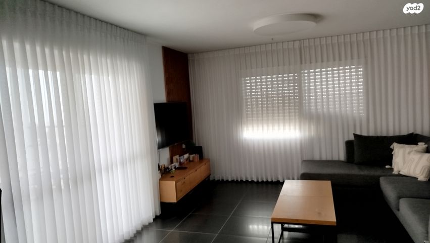 דירה, החרסית 8, נופי סלע, מעלה אדומים