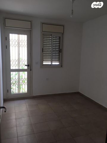 בית פרטי/ קוטג', נריה הנביא 62, רמת אבי עזרי / רמת בית שמש ג-1, בית שמש