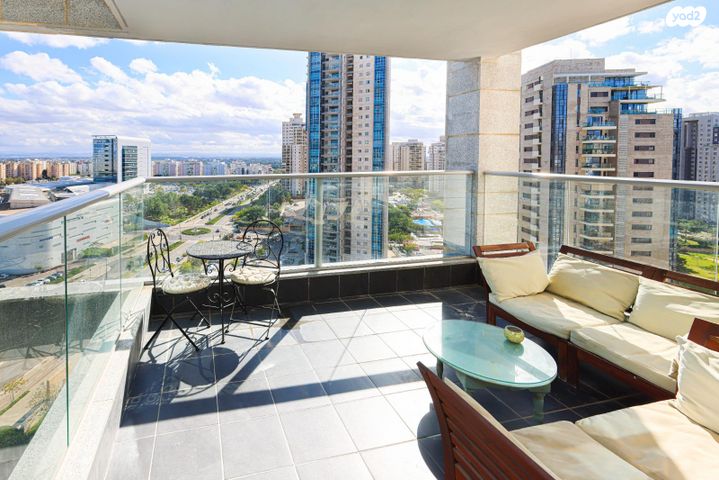 דירה, אריק לביא 1, עיר ימים, נתניה