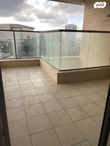 דירה, שלמה אלקבץ, ירושלים