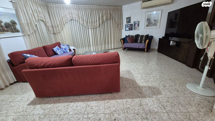 בית פרטי/ קוטג', אליהו גולומב, מרכז עפולה עלית, עפולה