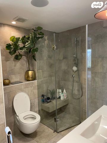 דירה, האלון, מוצא עילית, מוצא עילית