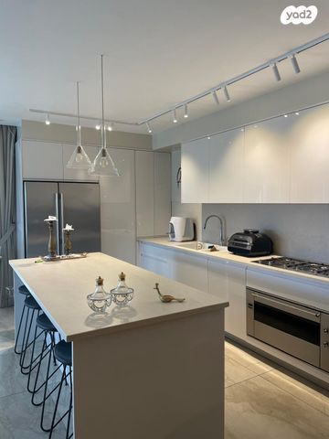 דירה, האלון, מוצא עילית, מוצא עילית