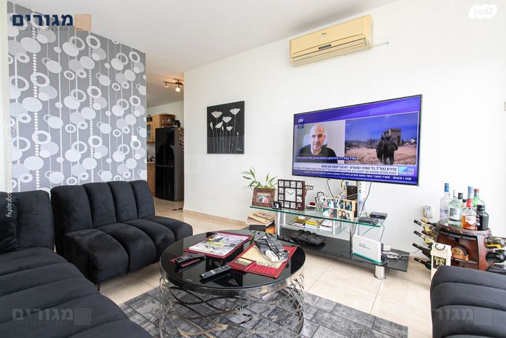 דירה, חנה סנש, חיפה