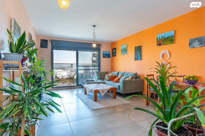 דירה, אורן 54, החורש, חריש