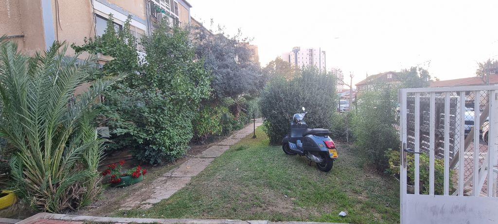 דירה, חיים נחמן ביאליק 11, שכונה ב', באר שבע