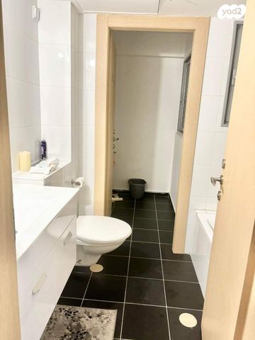 דירה, היינץ כהן, קרית אילון, חולון