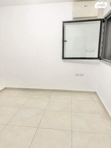 דירה, היינץ כהן, קרית אילון, חולון