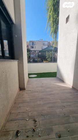 דירת גן, מעפילי אגוז 9, נווה חן, תל אביב יפו