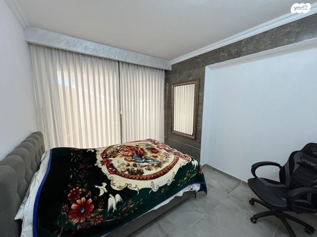 דירת גן, נתיבות מערב, נתיבות