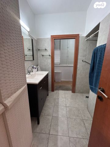 דירה, הגיבורים, מרכז העיר, חדרה