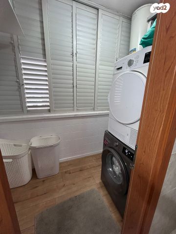 דירה, הגיבורים, מרכז העיר, חדרה