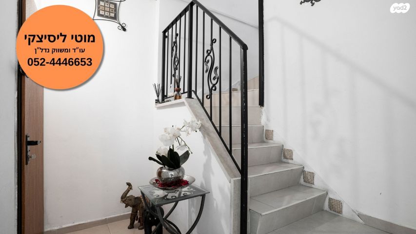 גג/ פנטהאוז, מגדיאל, הוד השרון