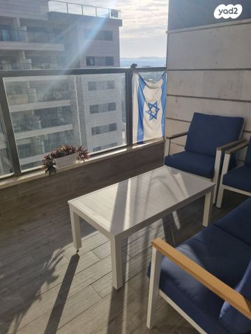 דירה, רקפת 27, הפרחים, חריש