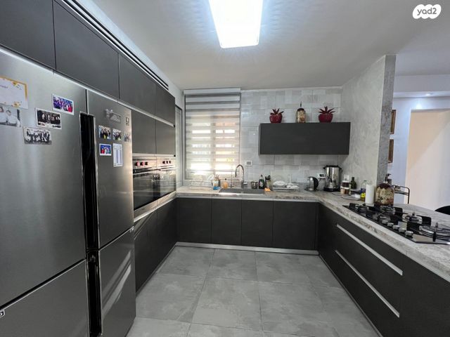 דירת גן, נתיבות מערב, נתיבות