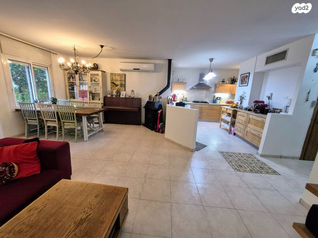 בית פרטי/ קוטג', האנפה, קדימה צורן