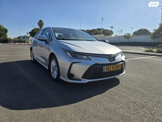 טויוטה קורולה