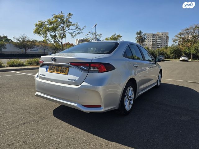 טויוטה קורולה