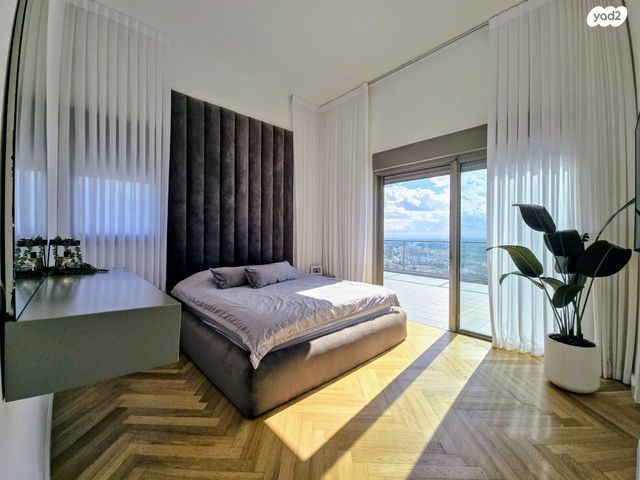 גג/ פנטהאוז, שדרות בן גוריון 143, אגמים, נתניה