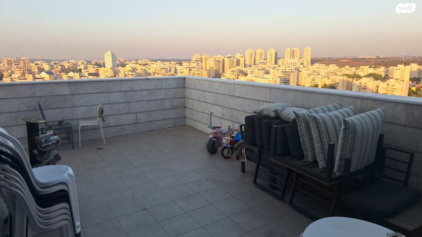 גג/ פנטהאוז, בני וו. רייך, קרית השרון, נתניה