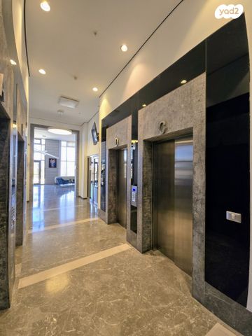 גג/ פנטהאוז, שדרות בן גוריון 143, אגמים, נתניה