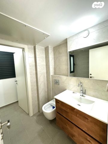 דירה, כרמי הנדיב, אחוזת רוטנר, קרית מלאכי