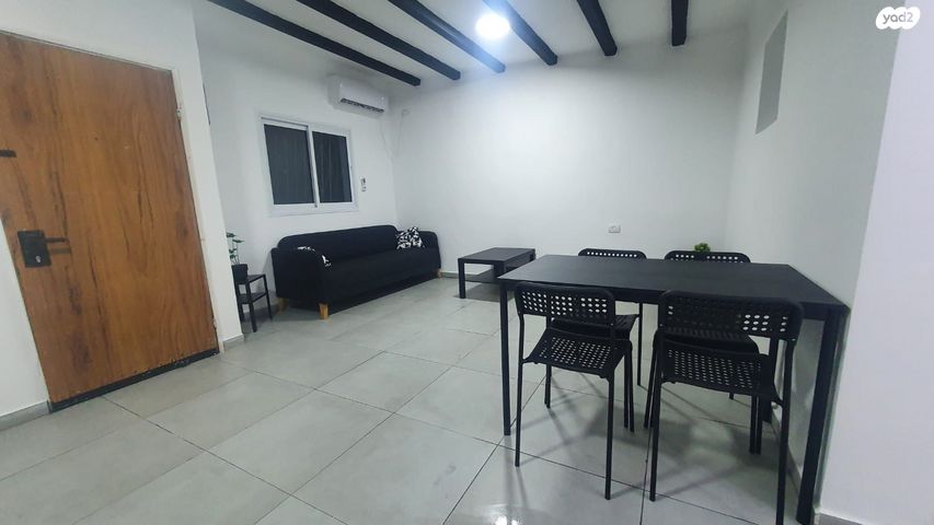 בית פרטי/ קוטג', כיכר מעון, שכונה ד', באר שבע