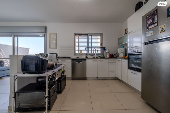 דירה, ספיר 34, אבני חן, חריש