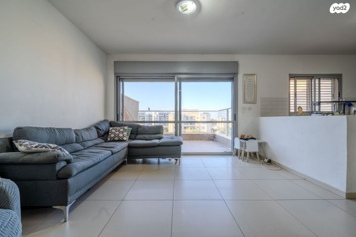 דירה, ספיר 34, אבני חן, חריש