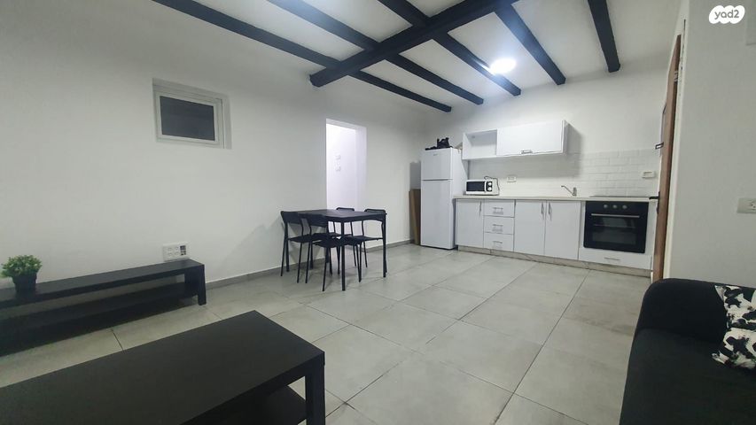 בית פרטי/ קוטג', כיכר מעון, שכונה ד', באר שבע