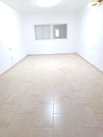 דירה, נתיבות