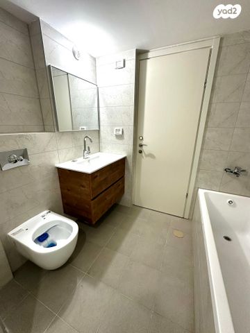 דירה, כרמי הנדיב, אחוזת רוטנר, קרית מלאכי