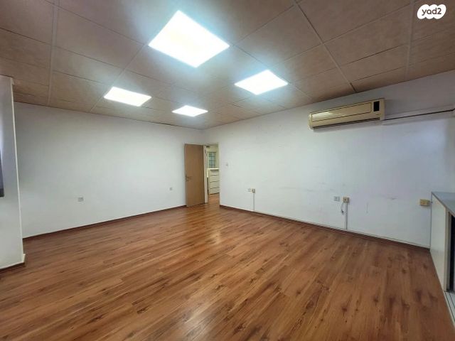 משרדים, רמתיים, הוד השרון