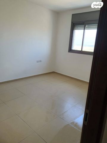 גג/ פנטהאוז, עוזי חיטמן 1, נאות אפק, אפקה, קרית ביאליק