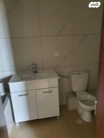 גג/ פנטהאוז, עוזי חיטמן 1, נאות אפק, אפקה, קרית ביאליק