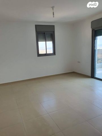 גג/ פנטהאוז, עוזי חיטמן 1, נאות אפק, אפקה, קרית ביאליק