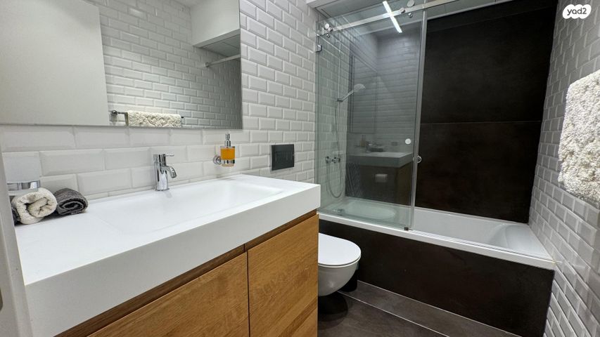 דירה, בר הופמן, צפון יפו, המושבה האמריקאית-גרמנית, תל אביב יפו