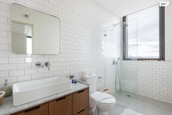 גג/ פנטהאוז, חזנוביץ' 10, נווה שאנן, תל אביב יפו