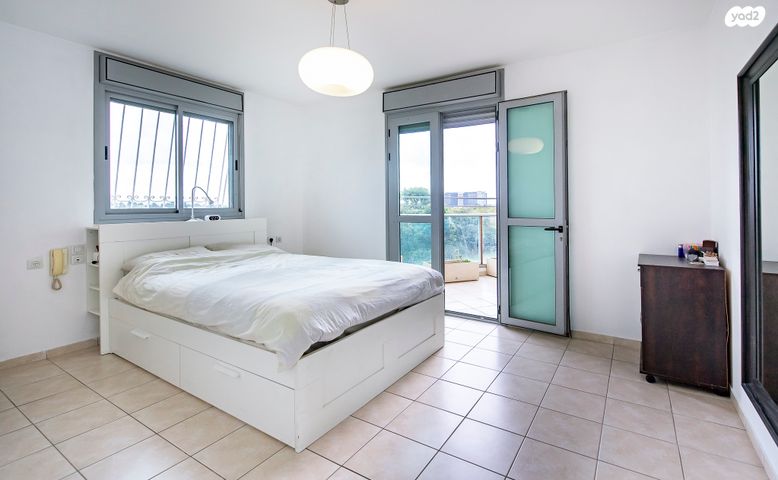 דירה, רמות מנחם, הוד השרון