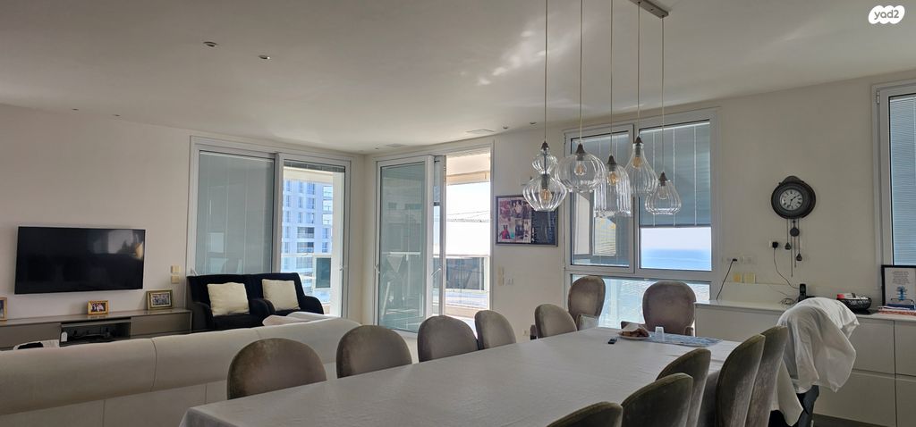 דירה, נתניה