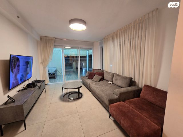 גג/ פנטהאוז