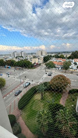 דירה, שדרות פנחס לבון 22, נתניה