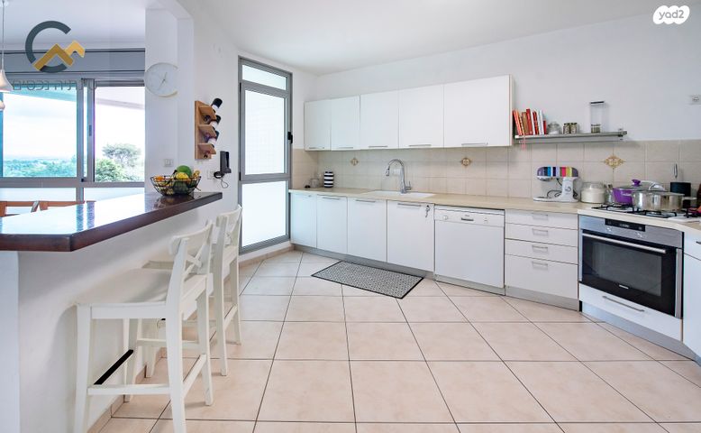 דירה, רמות מנחם, הוד השרון