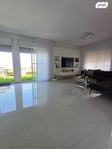 גג/ פנטהאוז, סול ליפצין, חומת שמואל, הר חומה, ירושלים