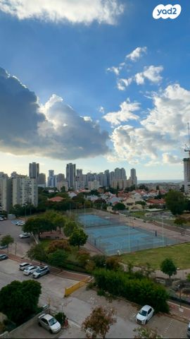 דירה, שדרות פנחס לבון 22, נתניה