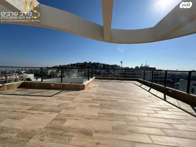 גג/ פנטהאוז, אחוזה, חיפה