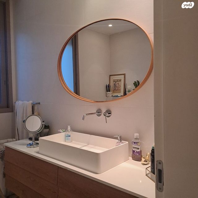 גג/ פנטהאוז, הוד השרון