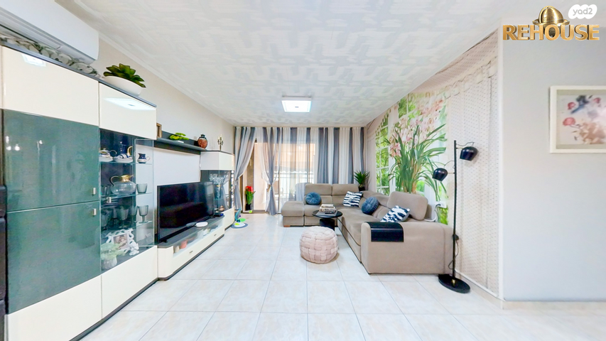 דירה, דולפין, חולון