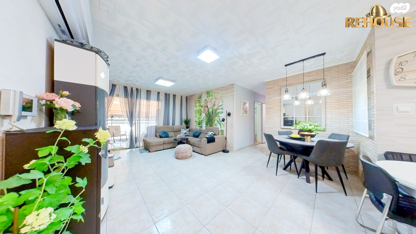 דירה, דולפין, חולון