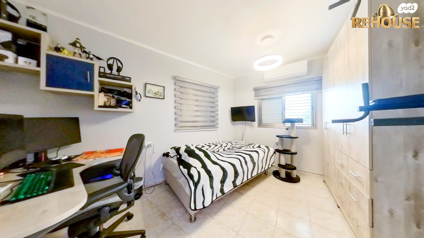 דירה, דולפין, חולון